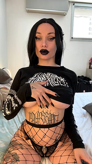 Wanna let a goth milf make your life worse?'